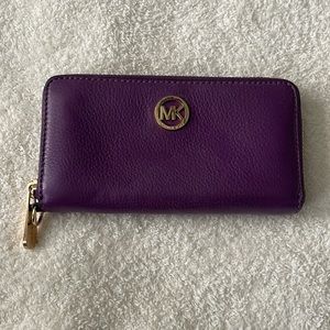 Micheal Kors wallet